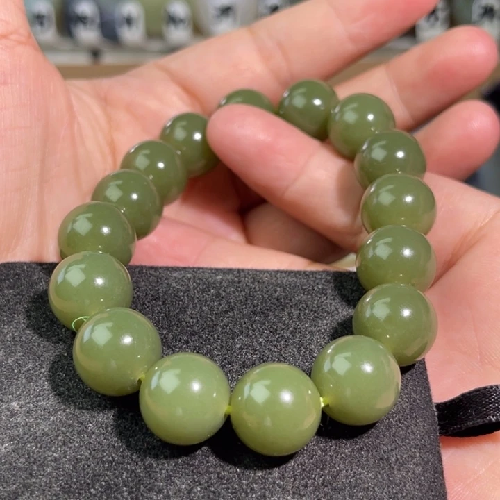 爱***发手串未镶嵌和田玉