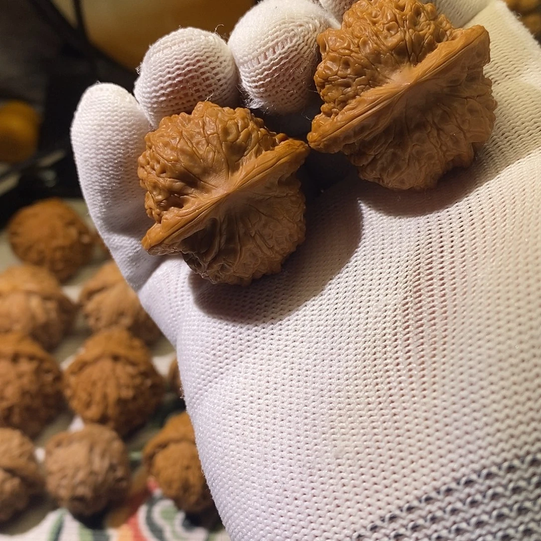 把件文玩核桃37血麒麟微修
