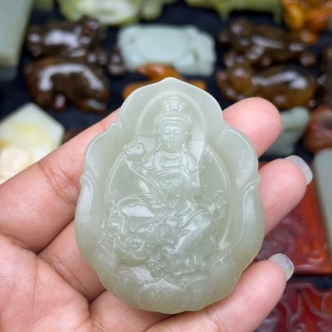 和田玉未镶嵌颈饰32