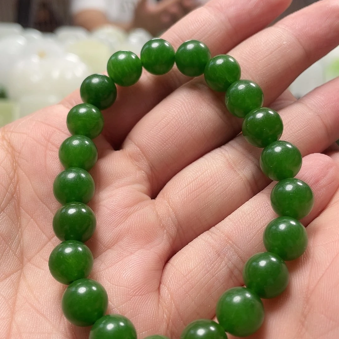 天然菠菜绿圆珠手串质地细腻高端大气奢华