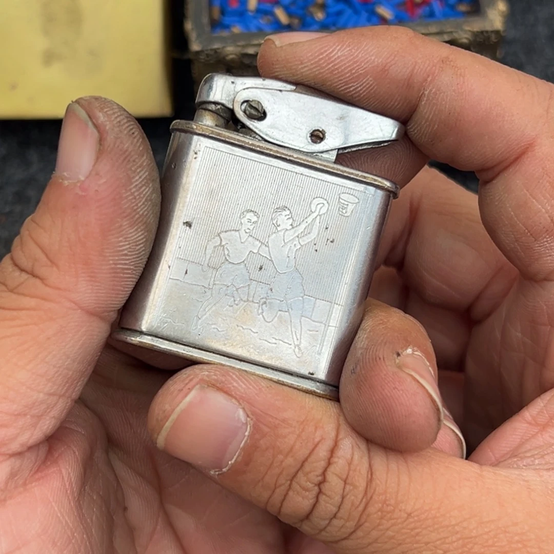 古董煤油打火机-磕头