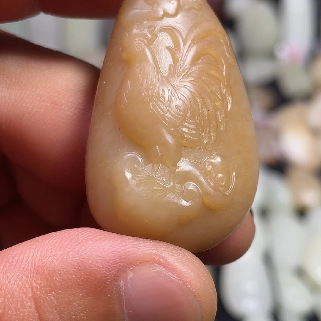 和田玉（糖玉）未镶嵌颈饰吊坠
