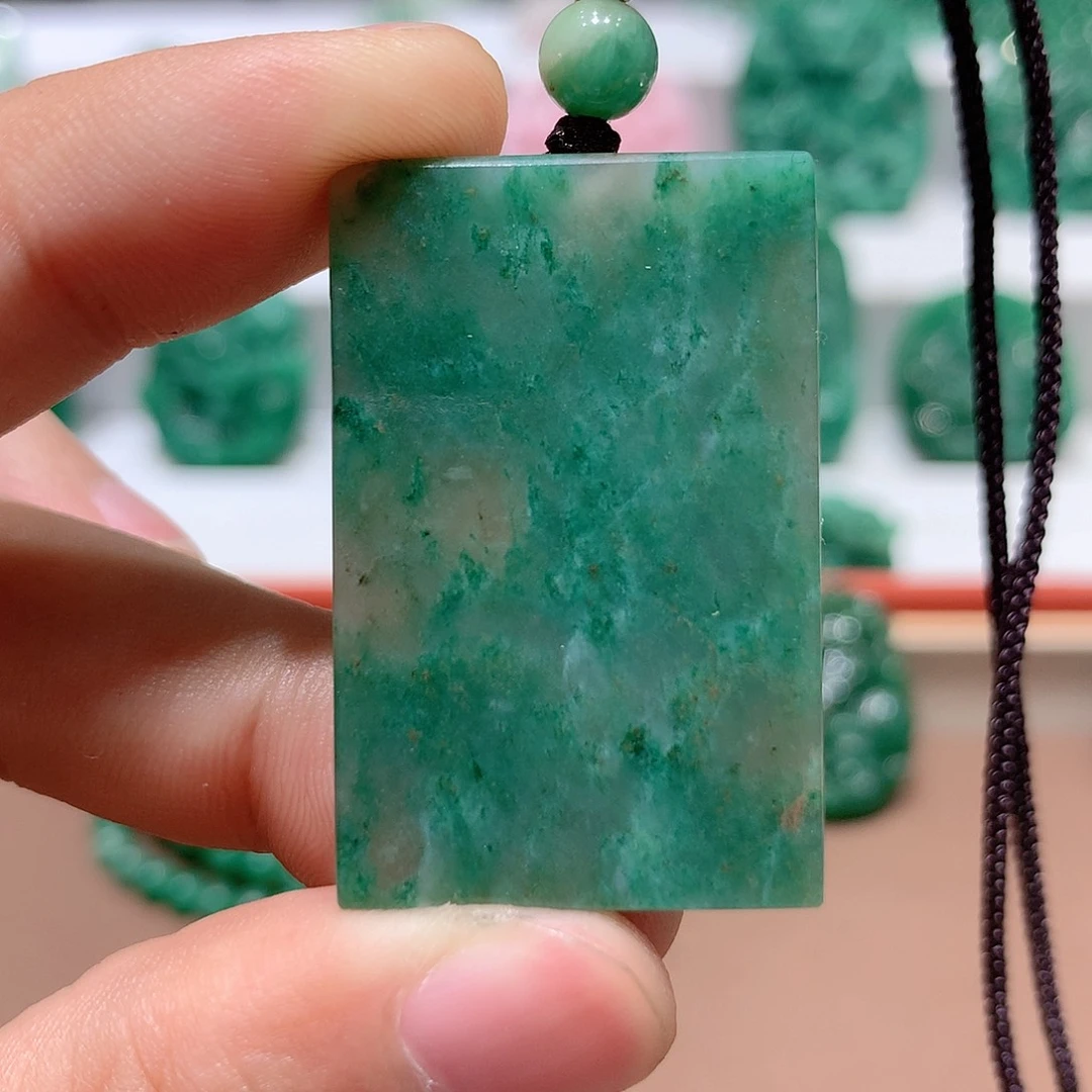 独山玉挂件未镶嵌