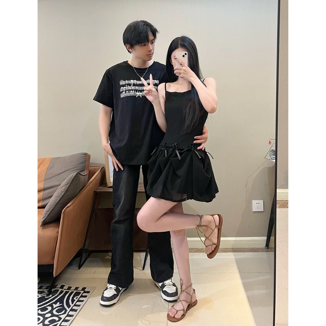 情侣装蝴蝶结甜辣吊带连衣裙女2025夏季新收腰显瘦别致蓬蓬裙男T