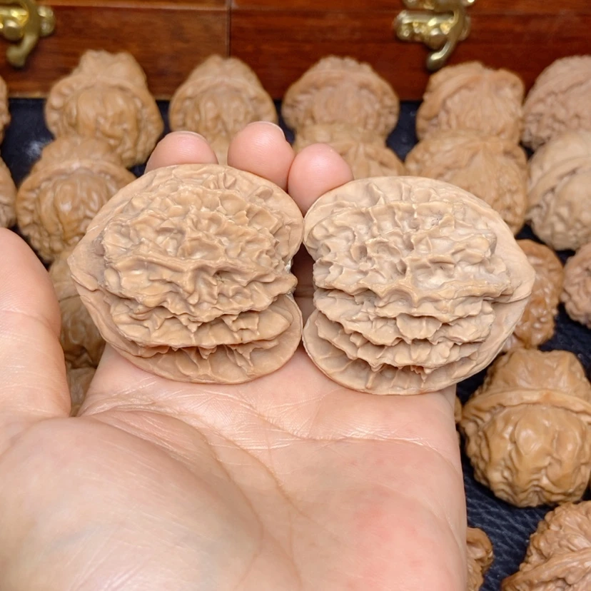 【闪购商品】文玩核桃吊坠逆****鱼帝王44