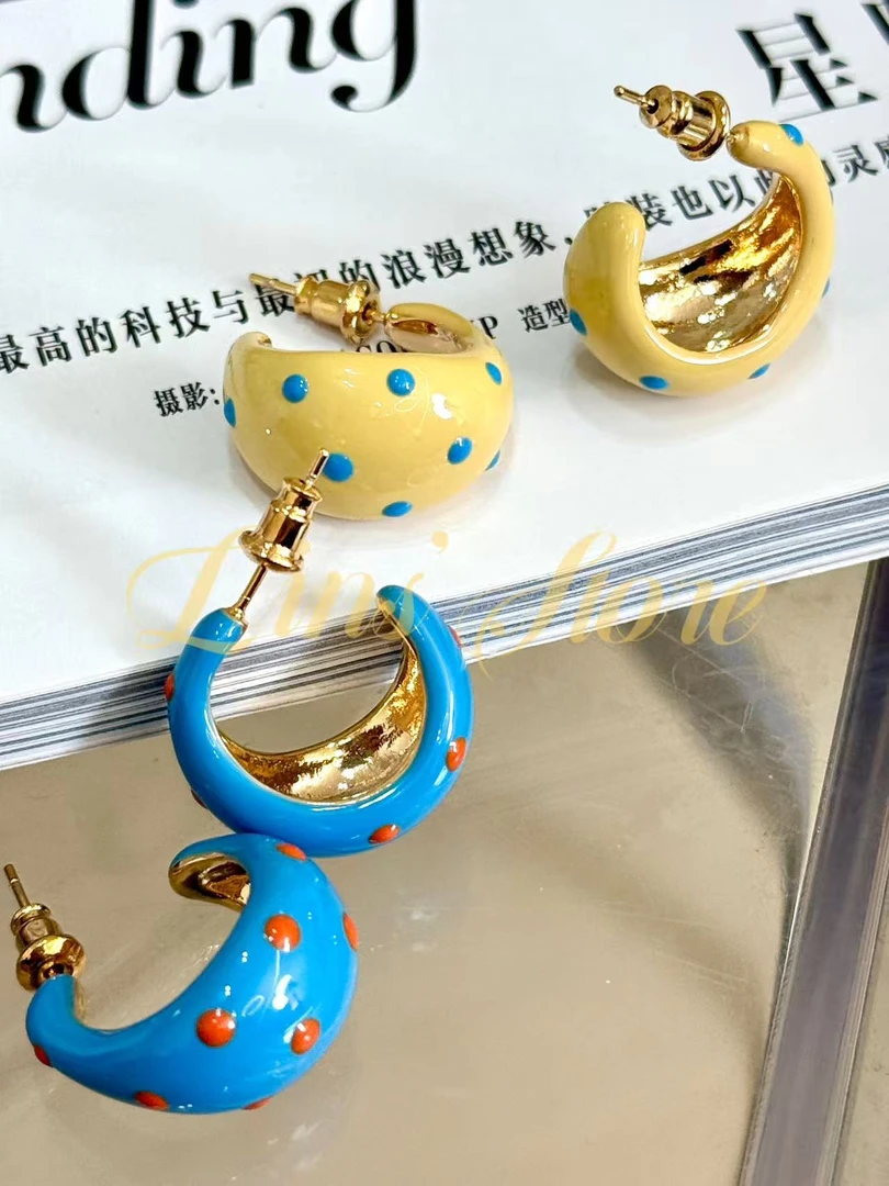 铜合金耳饰 彩色波点c圈撞色耳钉~百搭亮丽时尚减龄感耳钉