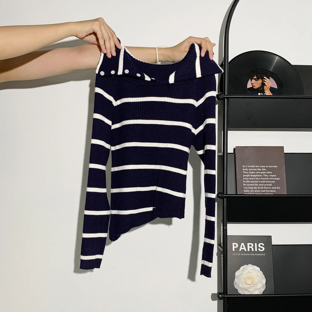 韩系条纹一字肩翻领长袖针织衫女2025早秋冬新款露肩修身显瘦上衣