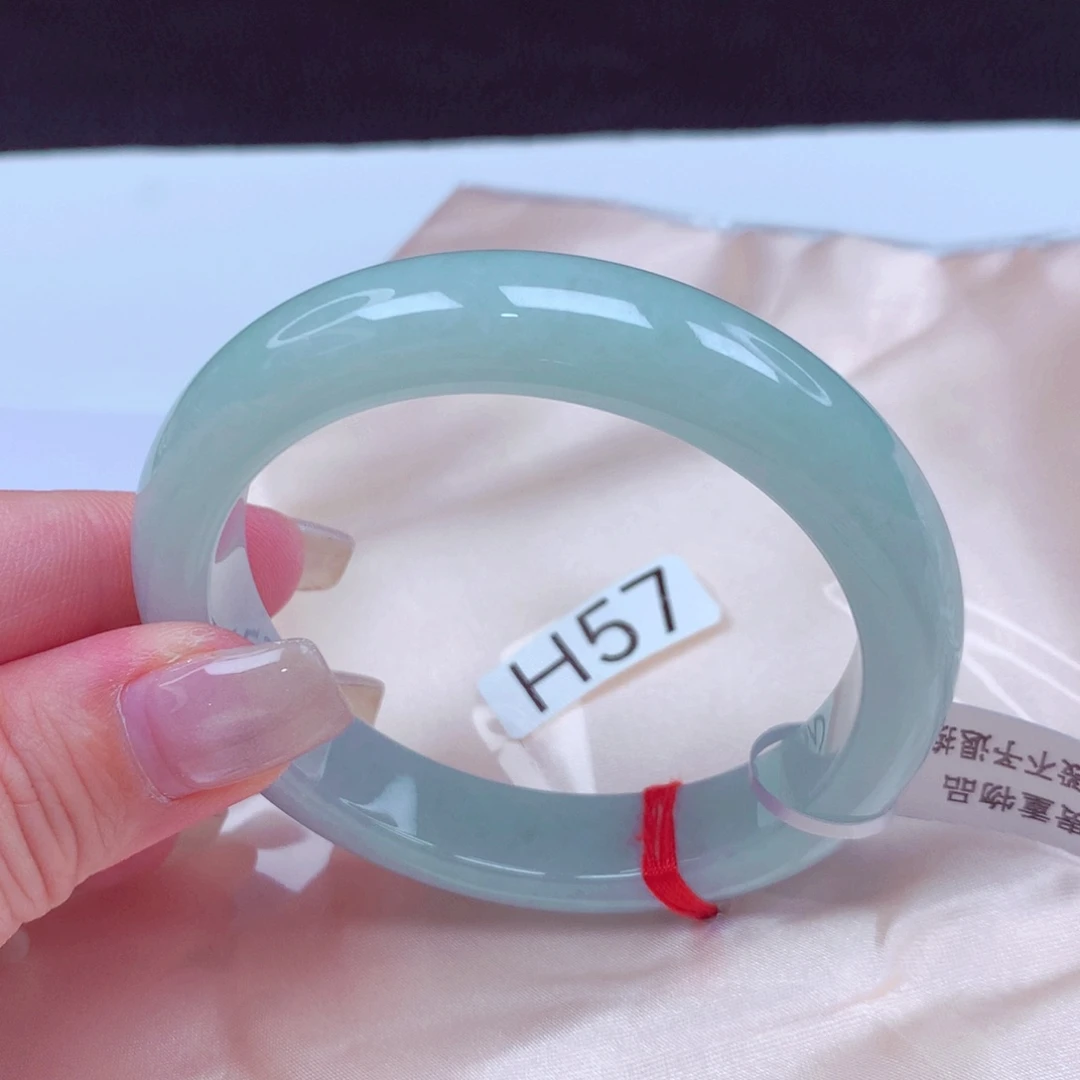 翡翠手镯未镶嵌手镯88