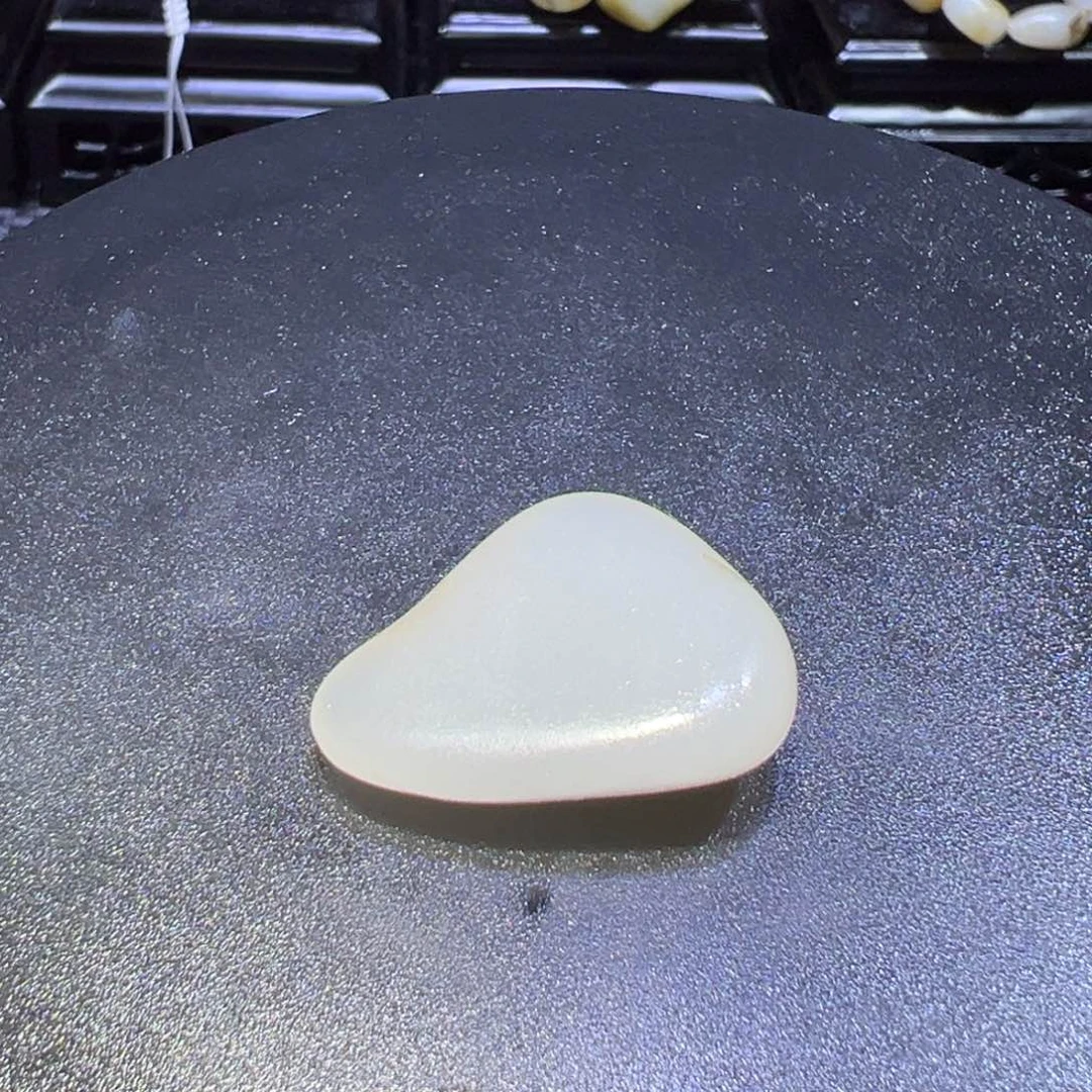 和田玉（子料）未镶嵌颈饰8.5克-45