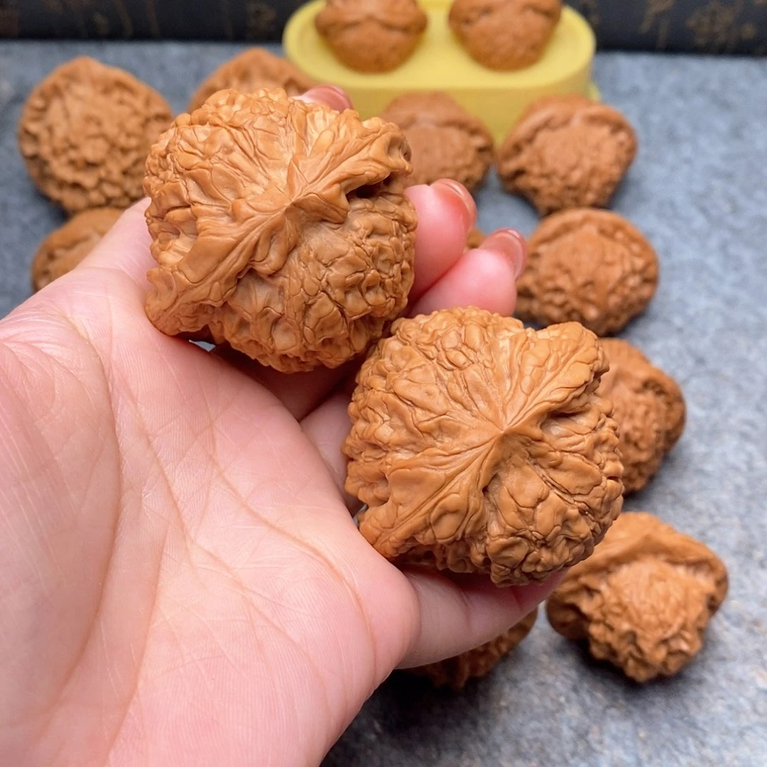 文玩核桃把件小****精品天花板龙鼎52全品