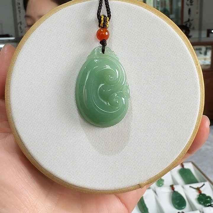 密玉（石英质玉）未镶嵌颈饰