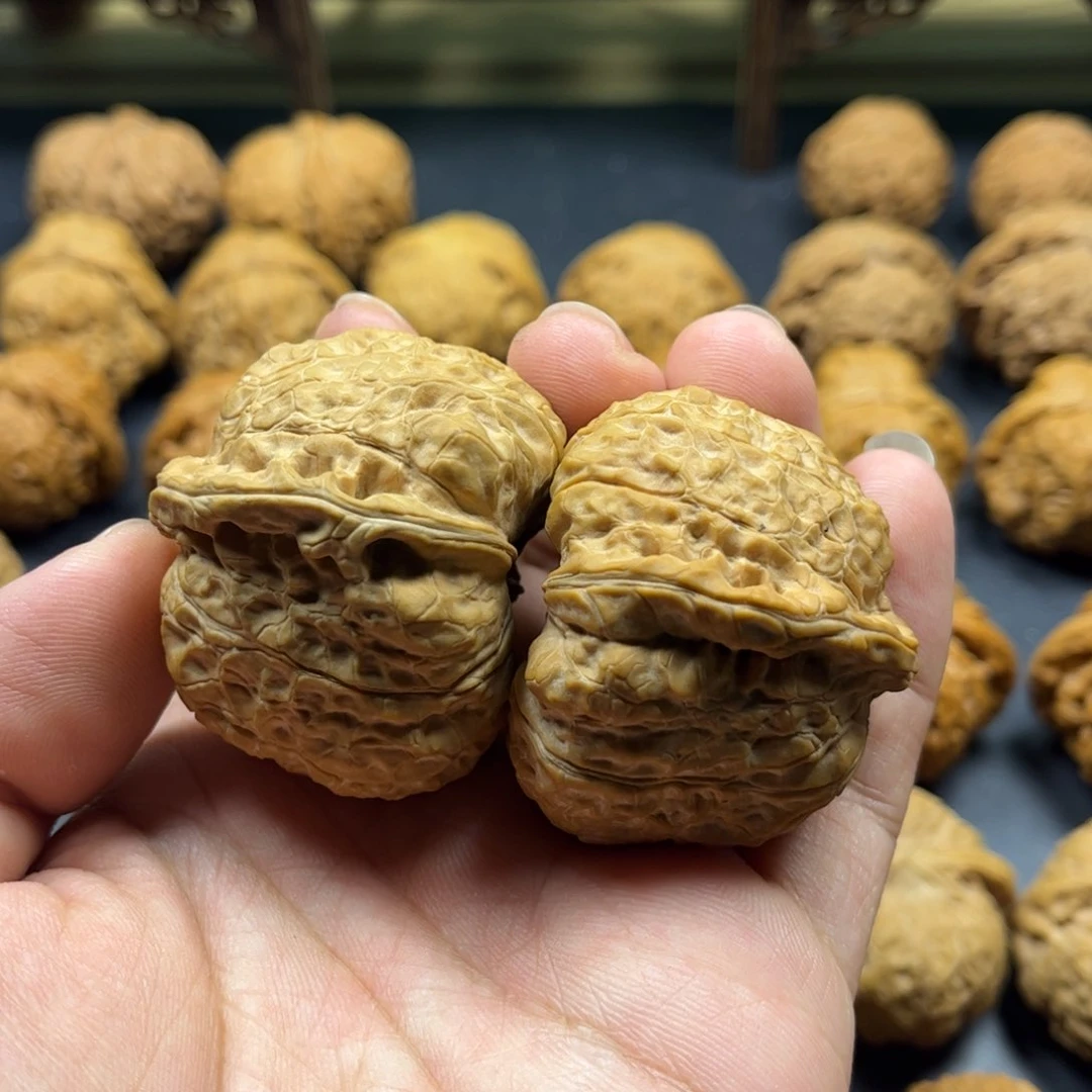 桃核吊坠柒文玩核桃