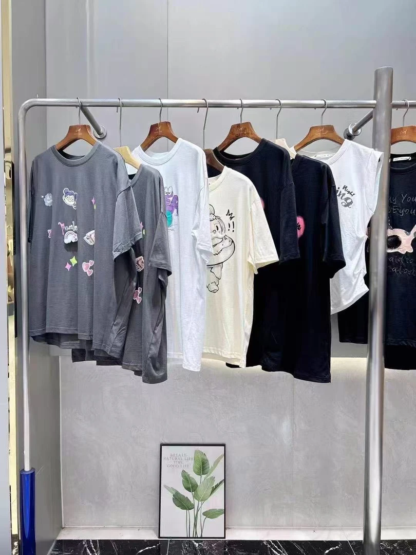 学生休闲女青年韩版宽松短袖T恤简约圆领夏季新款潮流