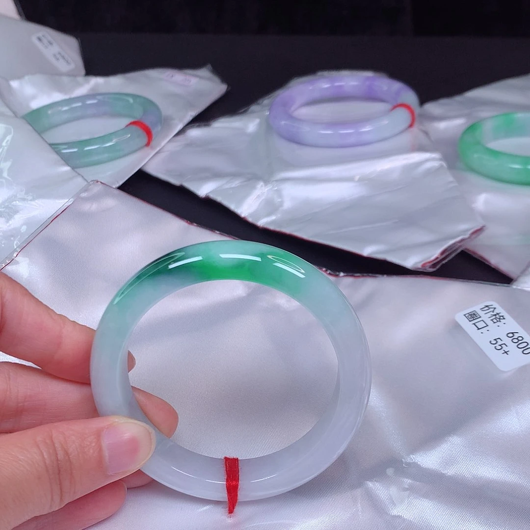 翡翠手镯未镶嵌翡翠手镯55