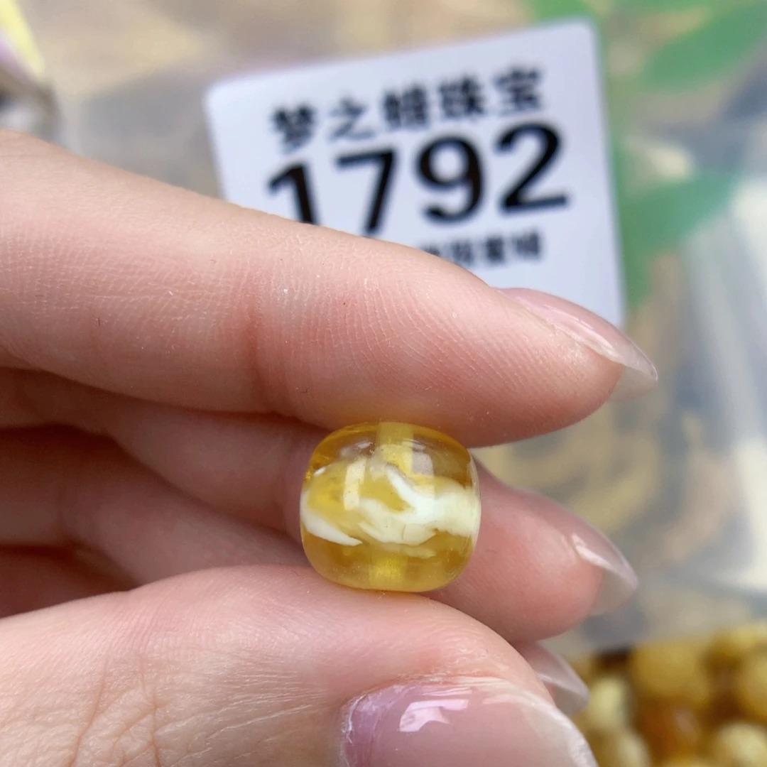 裸石琥珀未镶嵌11.3