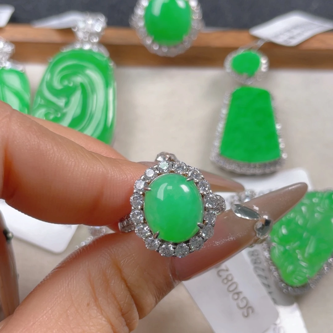 翡翠戒指银S925镶嵌翡翠