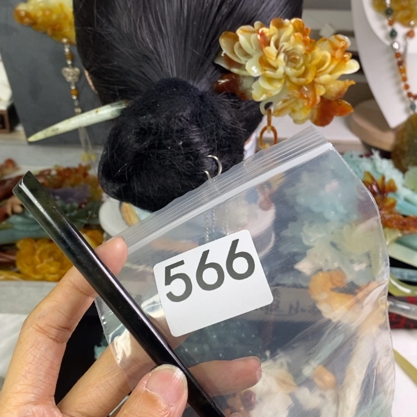 【闪购商品】岫玉发饰未镶嵌肉***鱼