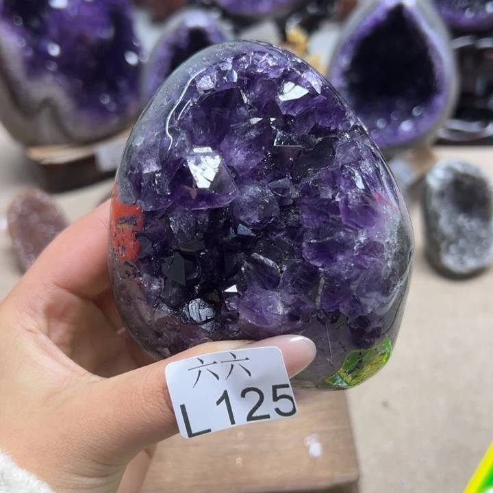 大型摆件（非配饰）紫晶未镶嵌