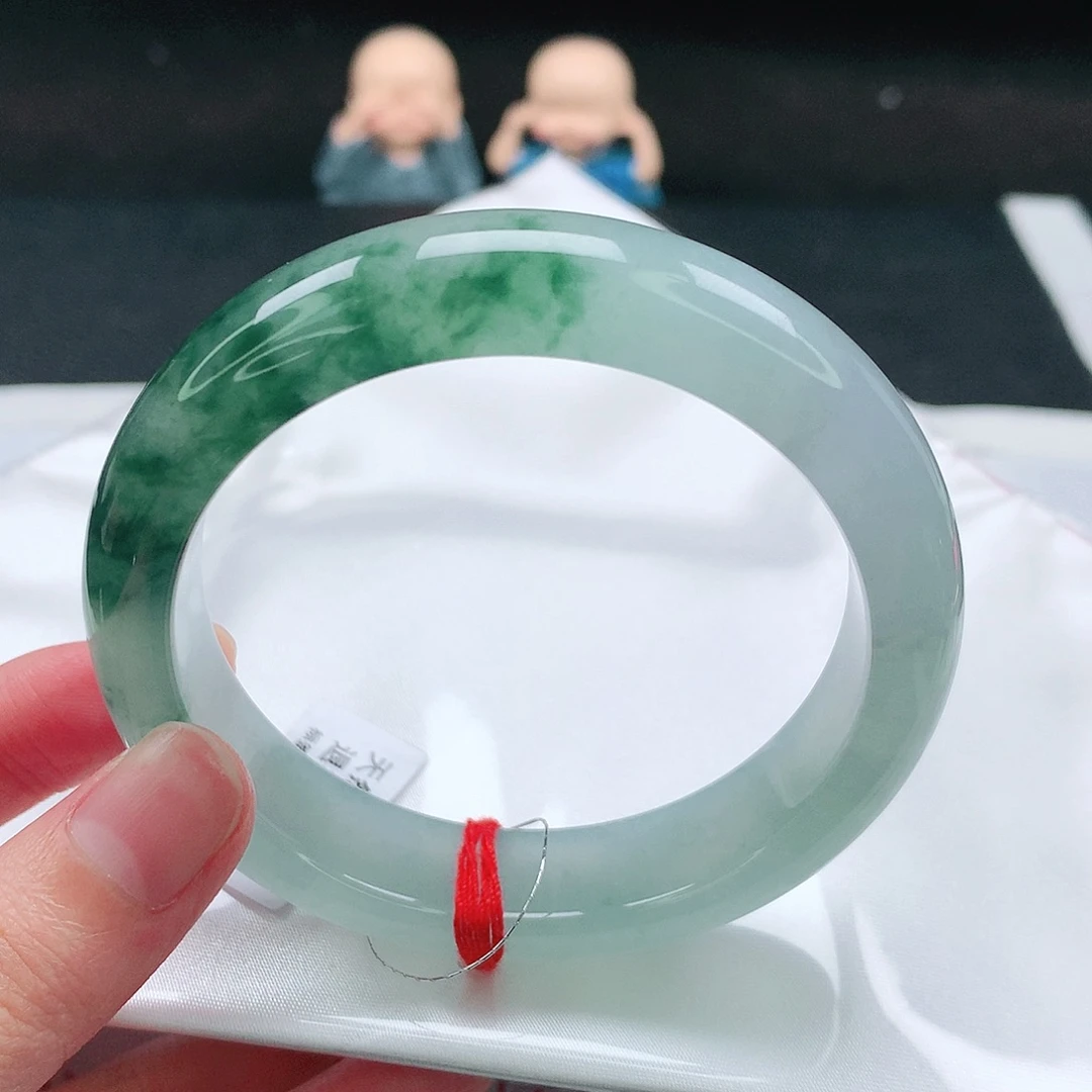 ৡ***M翡翠未镶嵌手镯57圈