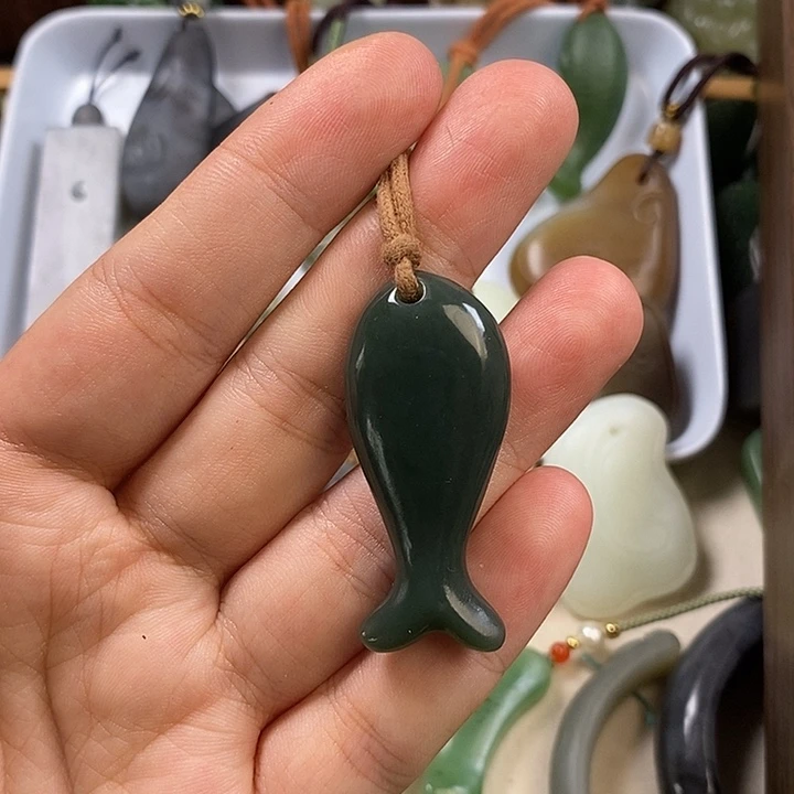 颈饰未镶嵌和田玉