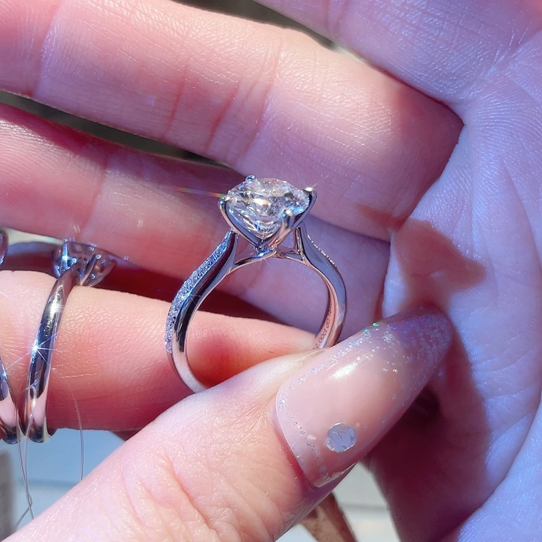 实验室培育钻石18K金镶嵌1.09D-E/VVS，15