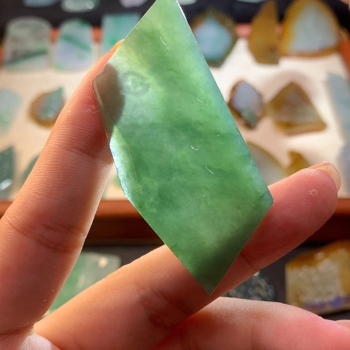 未镶嵌定制翡翠天然