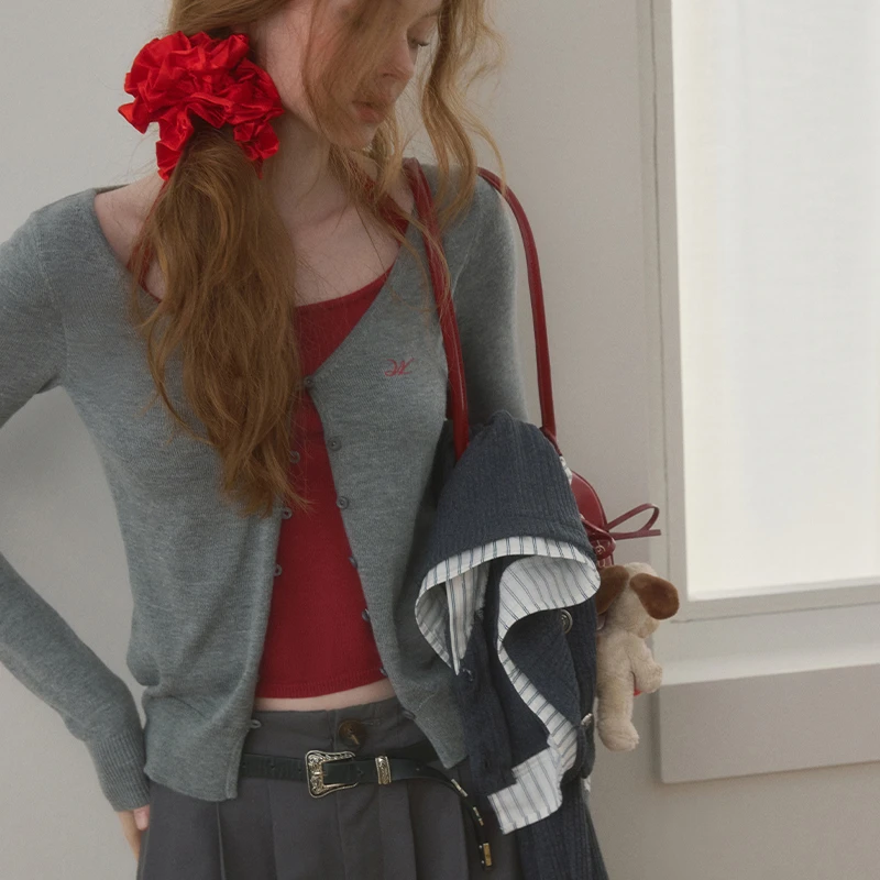 wooha 吾哈2025新款修身假两件挂脖针织衫上衣女