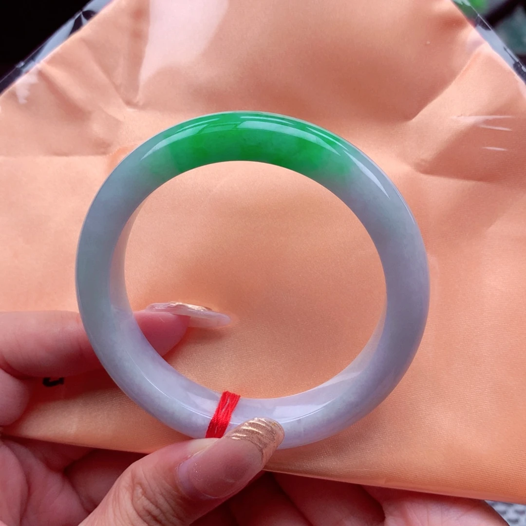 翡翠未镶嵌手镯翡翠