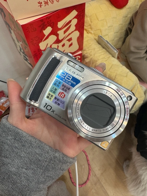 9新 Panasonic/松下 松下tz11二手相机no退换