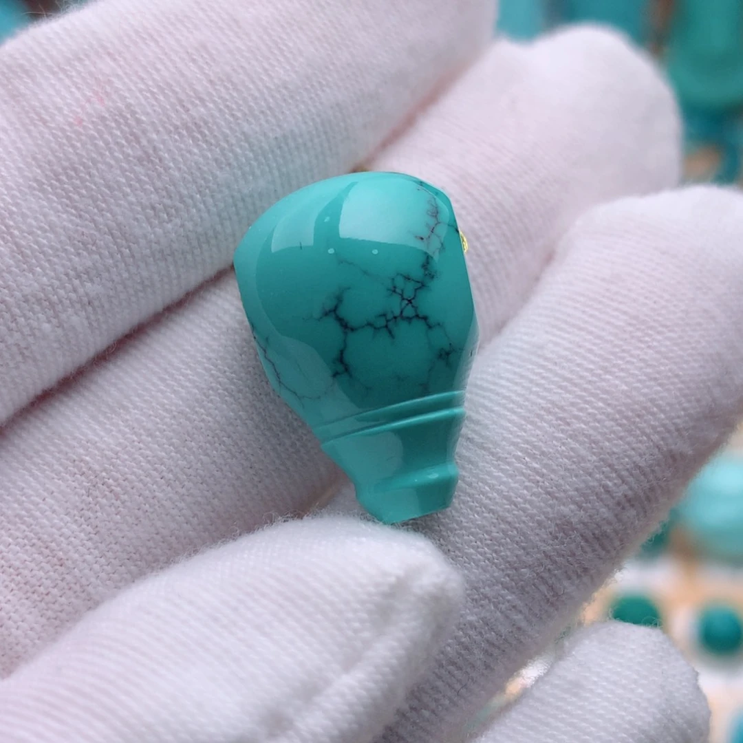 未镶嵌绿松石珠宝奇石