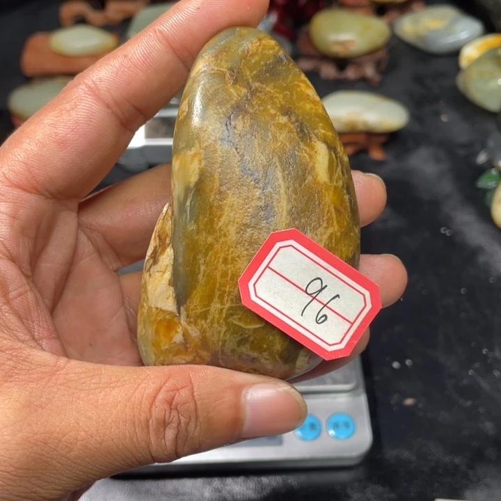 颈饰未镶嵌和田玉96