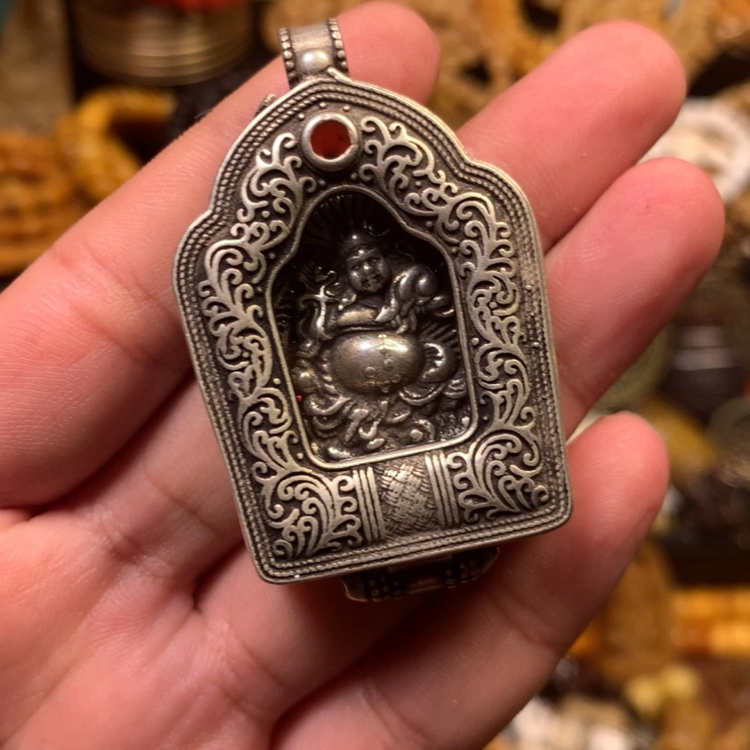 泥塑娘啦擦擦骰子