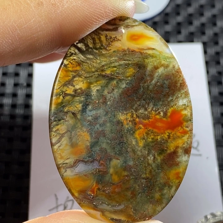 未镶嵌颈饰玛瑙/玉髓硕***奶