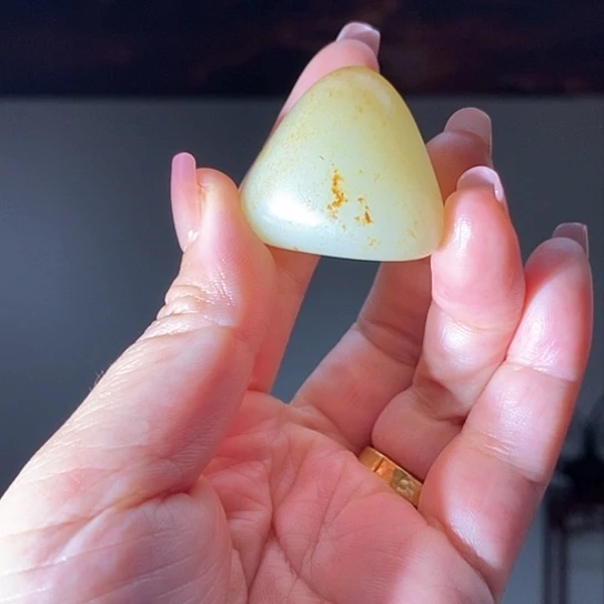 和田玉挂件未镶嵌滚**?