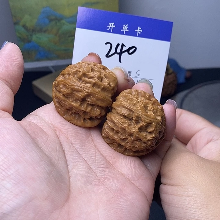 桃核吊坠白狮子38有修s