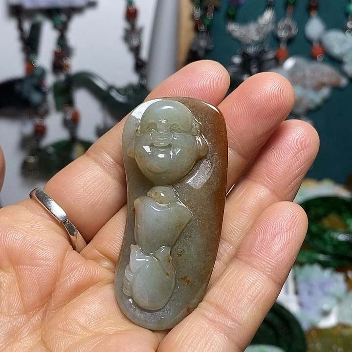 翡翠未镶嵌吊坠(赠链)