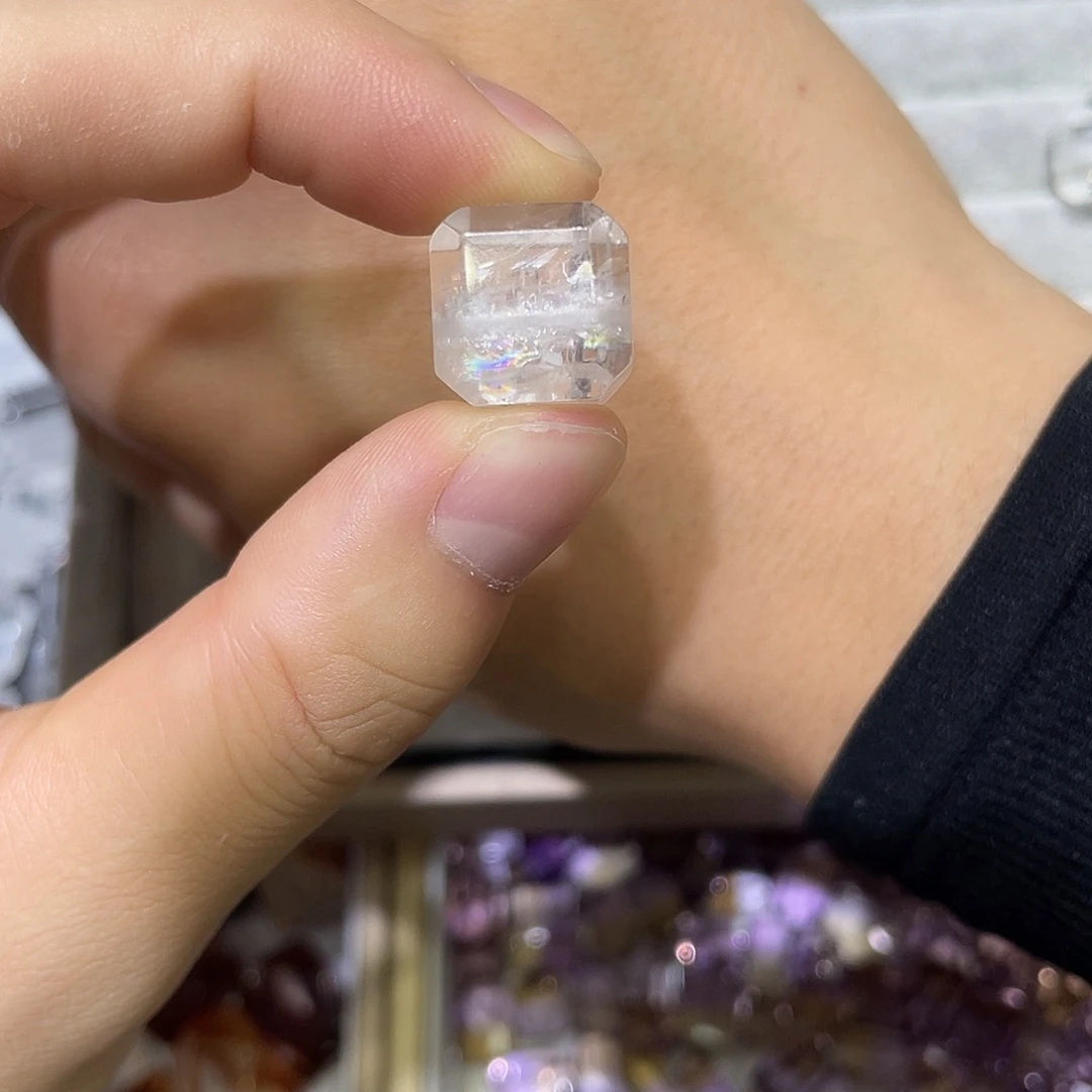 H***水晶珠宝半成品未镶嵌打孔，不退不换