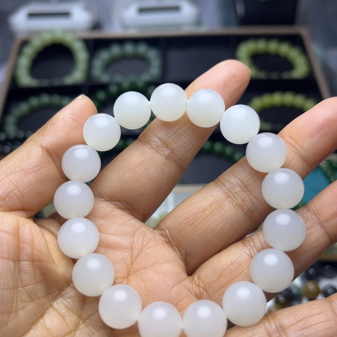 和田玉未镶嵌手串