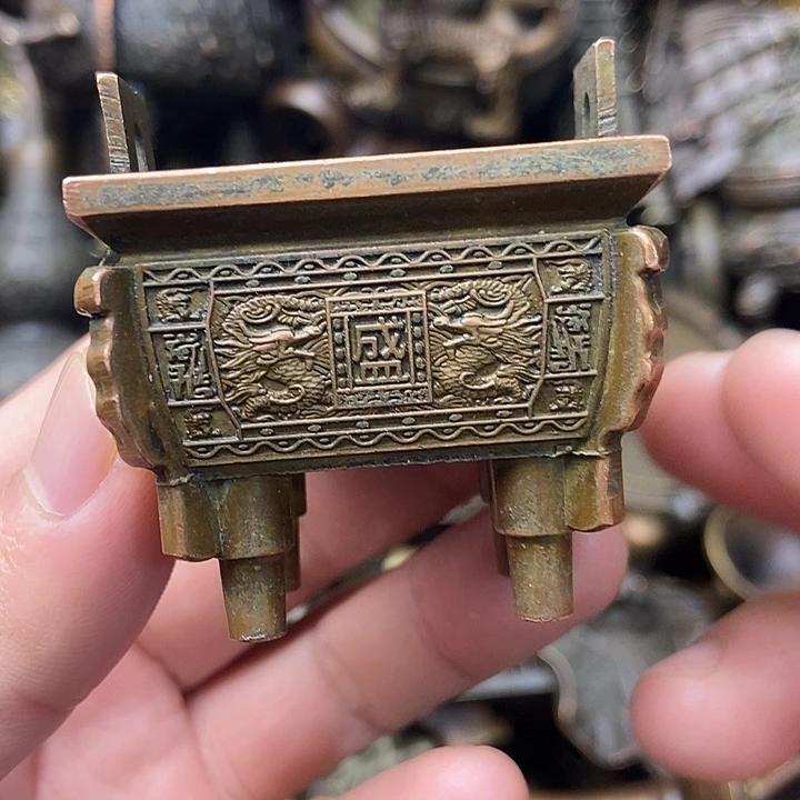 铜器摆件有限公司