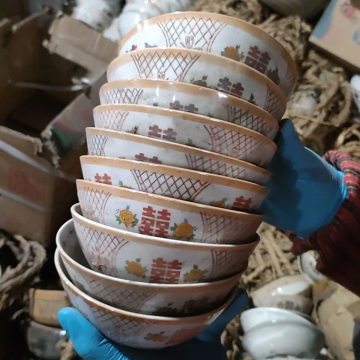 摆件陶瓷盘子碗啥都有