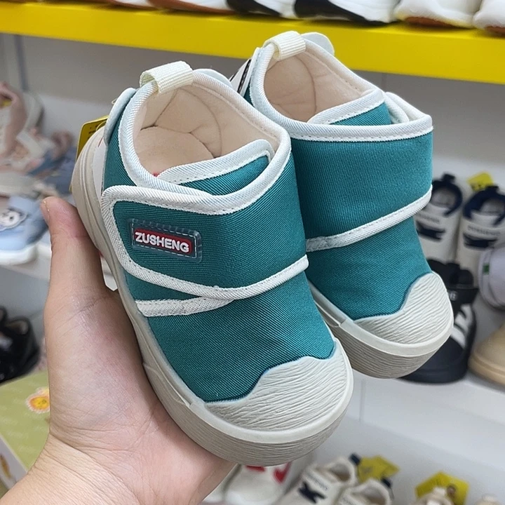 PU22618绿色19码内长约13.5厘米不退不换