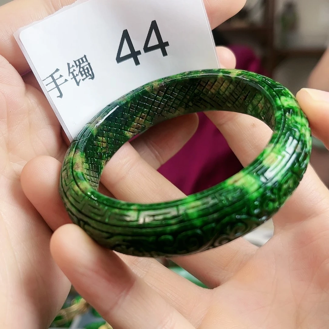 翡翠手镯未镶嵌手镯57