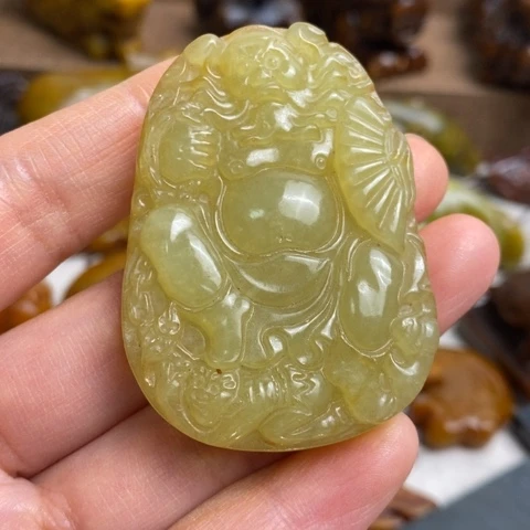 蛇纹石玉未镶嵌颈饰86