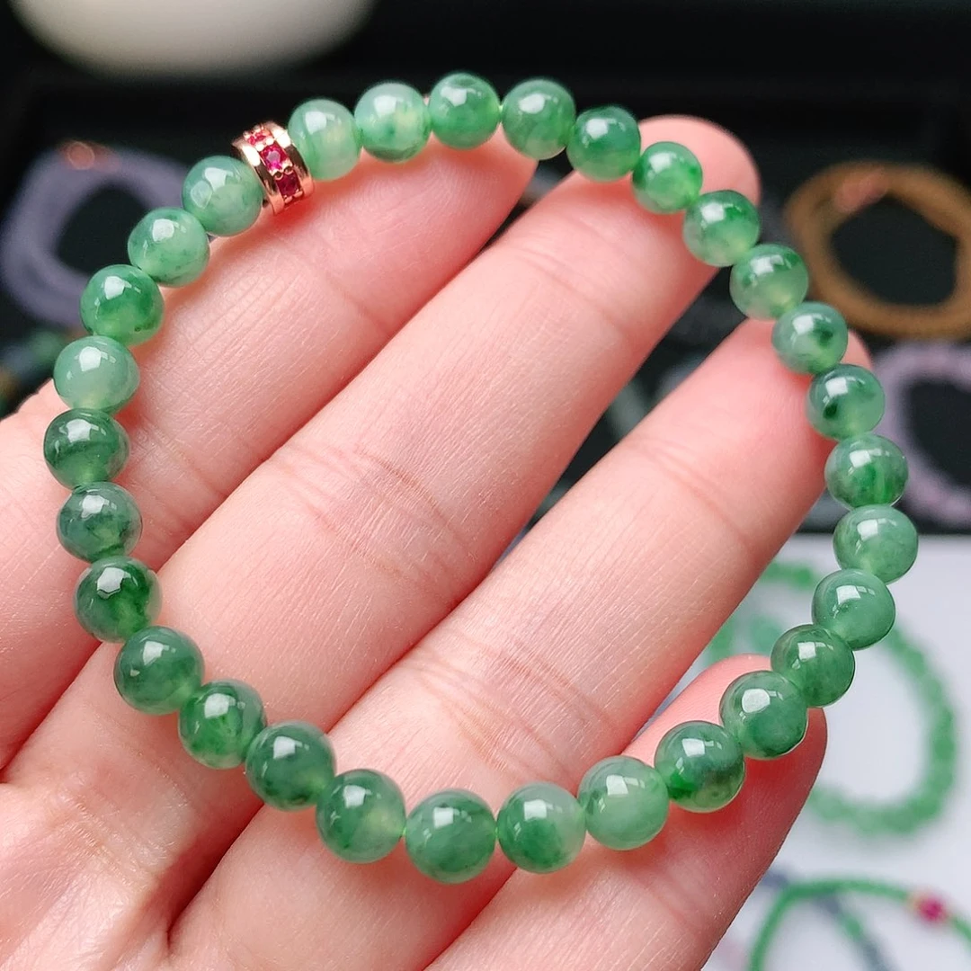 翡翠手链未镶嵌翡翠