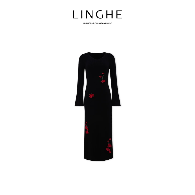 翎禾LINGHE「暮色玫瑰」V领喇叭袖针织黑色修身提花气质连衣长裙