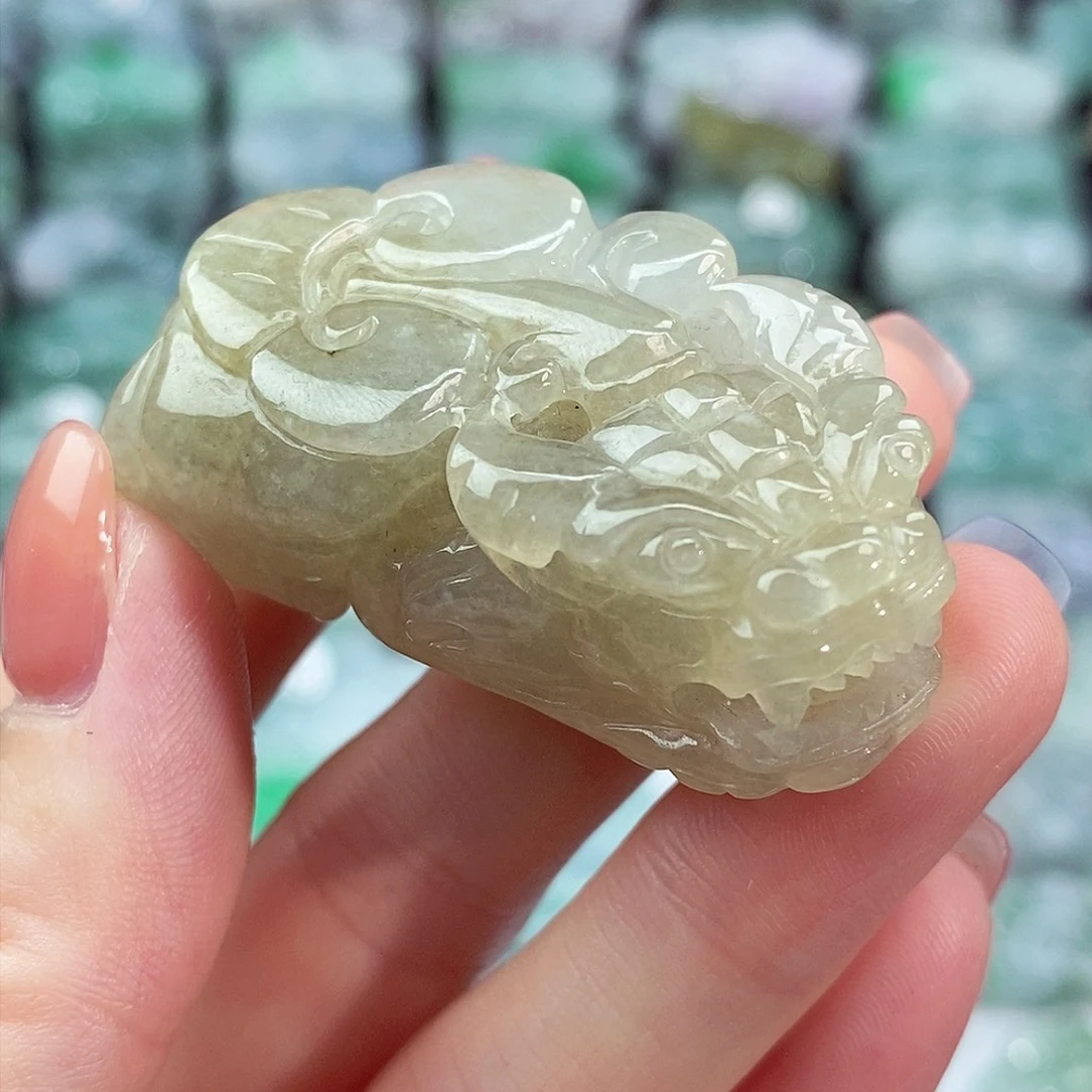 颈饰未镶嵌翡翠天然