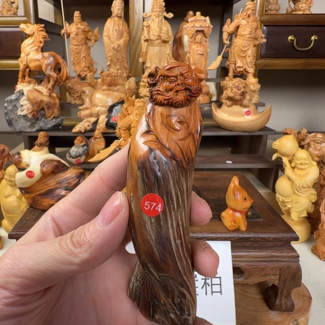 崖柏小木匠艺雕一物一拍