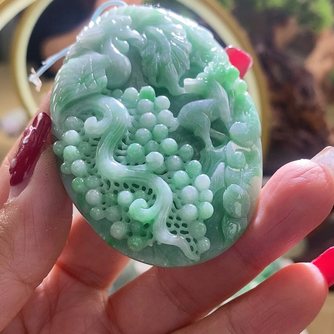 【闪购商品】翡翠颈饰未镶嵌龙凤