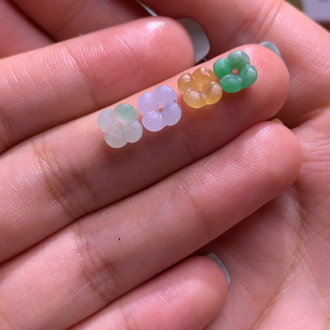 定制翡翠未镶嵌花