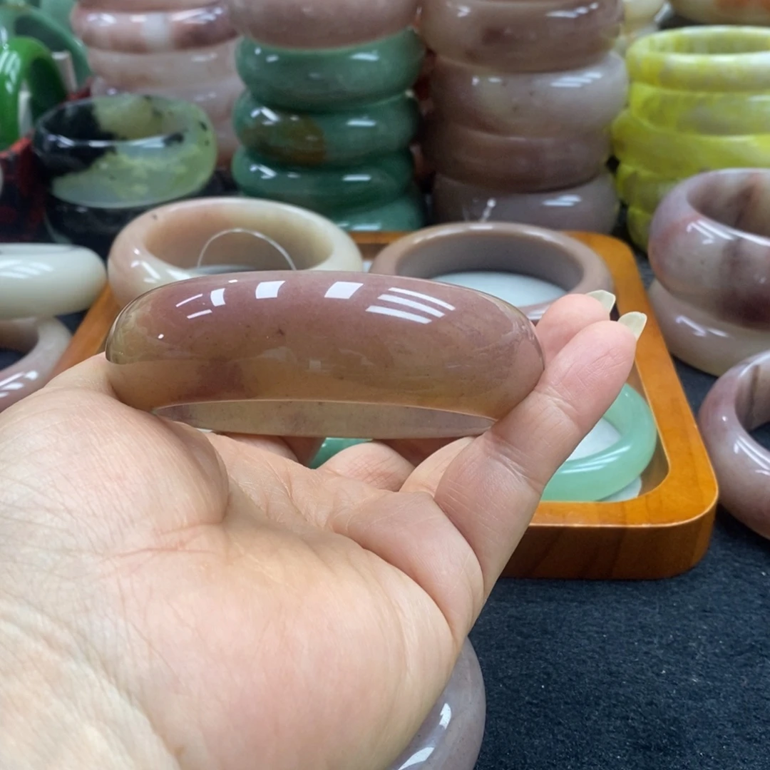 ꧁***꧂未镶嵌手镯石英质玉